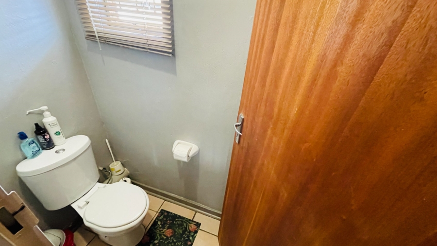 2 Bedroom Property for Sale in Potchefstroom South North West